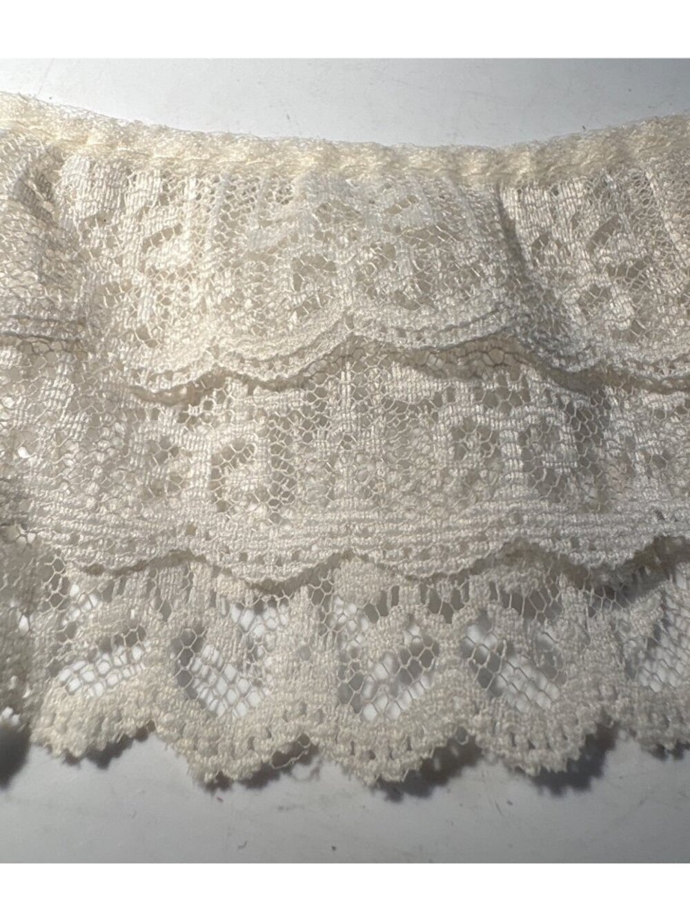 Ivory Lace Trim Floral Scalloped Edge 3 Inches Wide 3 Layers Sewing 4 yards Vtg